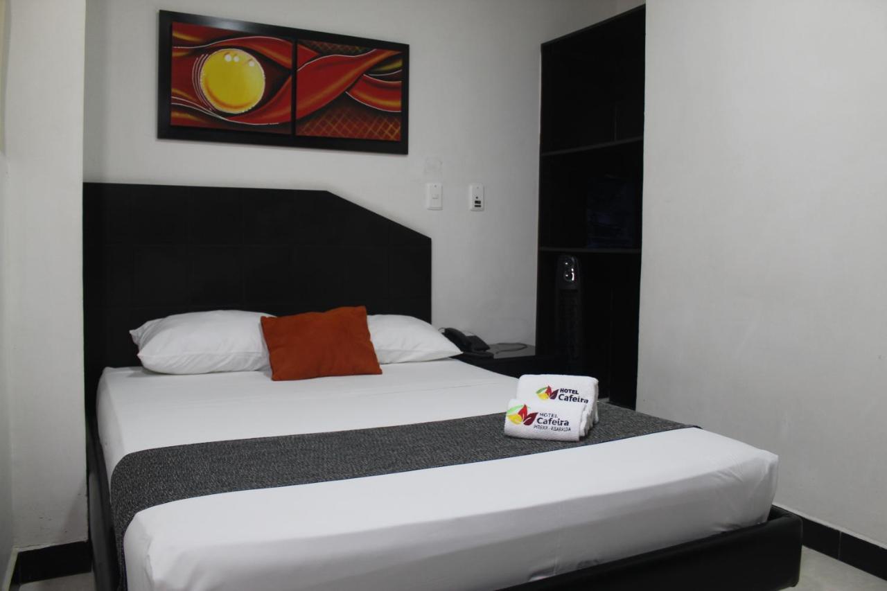 Hotel Cafeira เปเรย์รา ภายนอก รูปภาพ